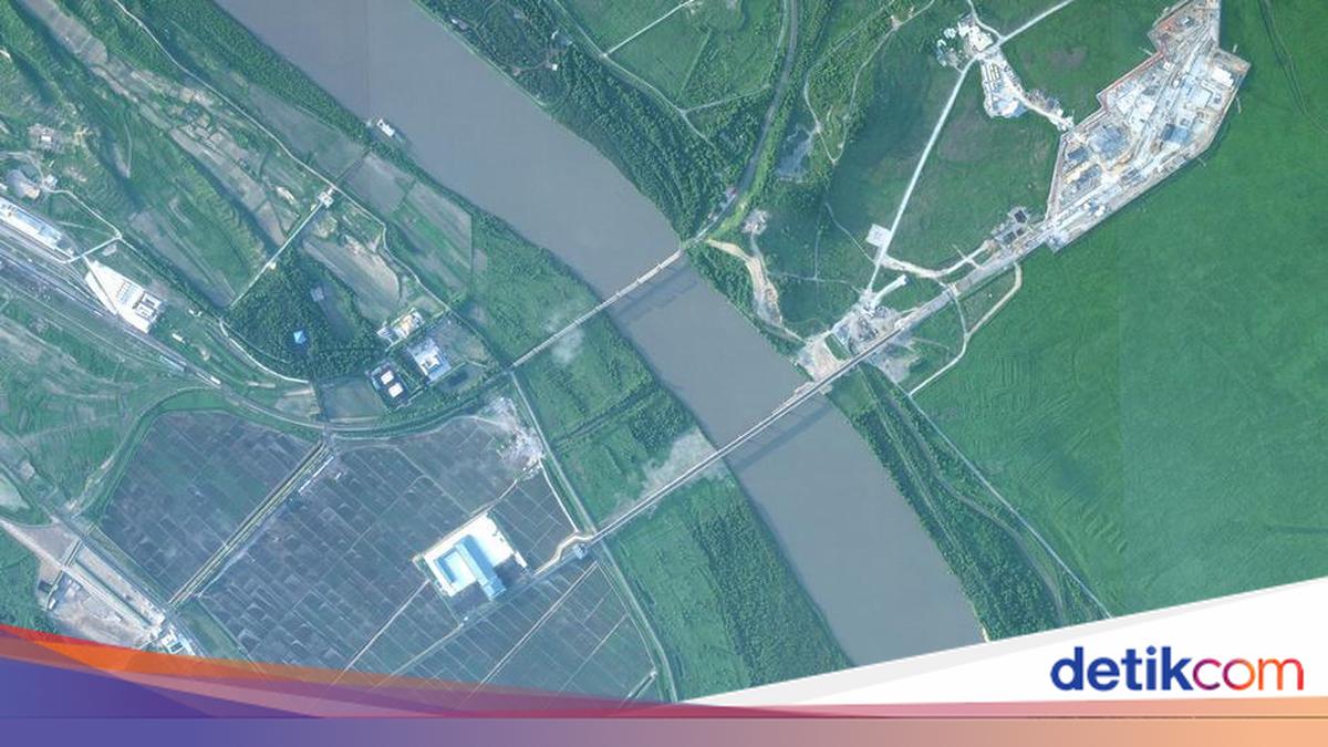 Russia-North Korea Bridge Project Raises Alarm in Ukraine