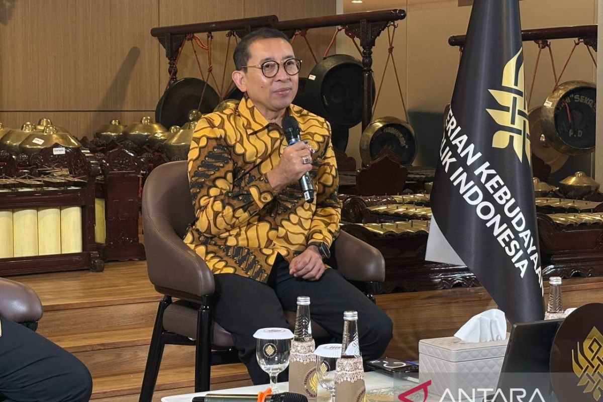 Indonesian History Book Faces Intellectual Property Hurdles Over Photographs