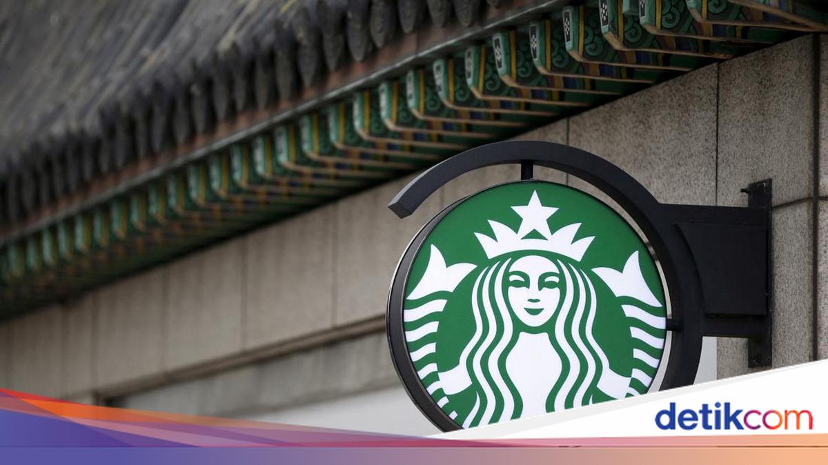 South Korean Police Raid Starbucks Headquarters Over 'Tank Day' Ad Controversy