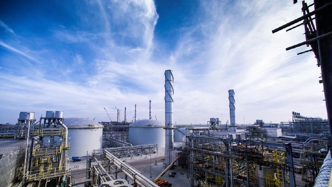 8 Oil and Gas Giants 'Feast' Amidst Global Suffering, Raking in Rp11 Million per Minute