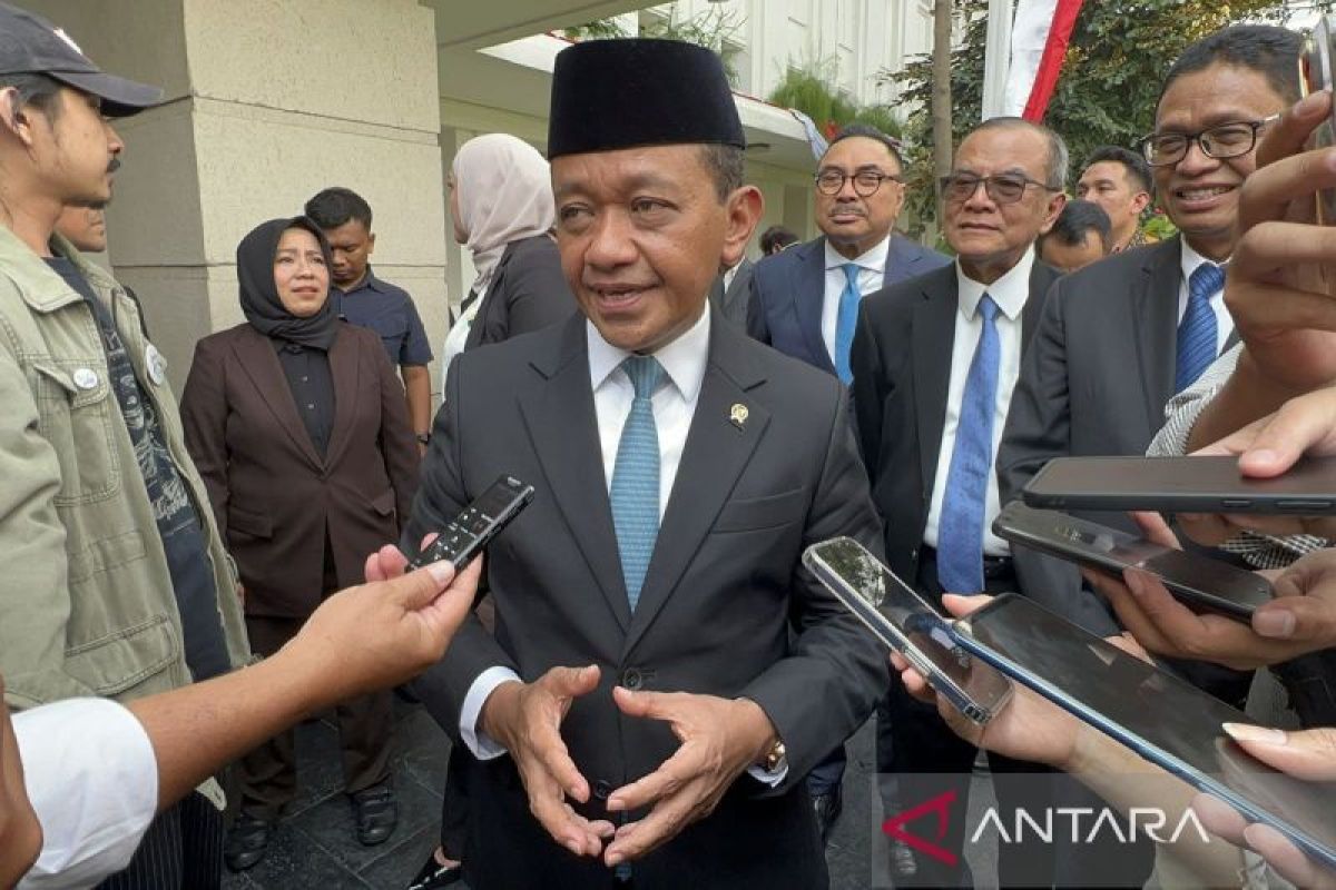 Minister Bahlil Prepares Long-Term Contract for Russian Oil Imports