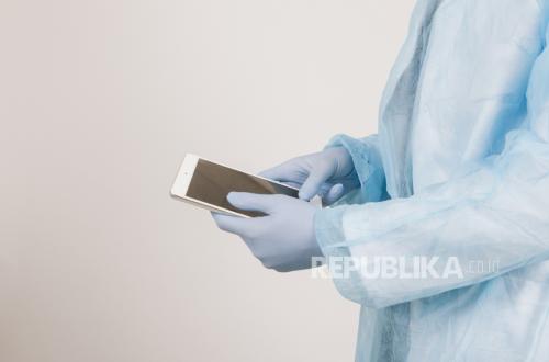 Prof Tjandra Reminds Doctors to Have Empathy and 'Einfühlung', What Is It?