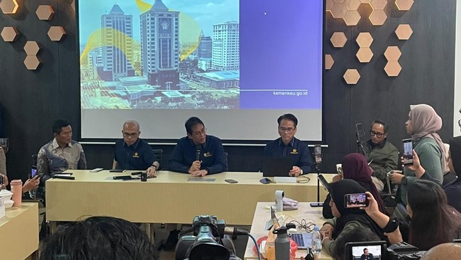 Purbaya Strictly Prohibits Finance Ministry SMVs from Offering Special Deposit Rates to Banks