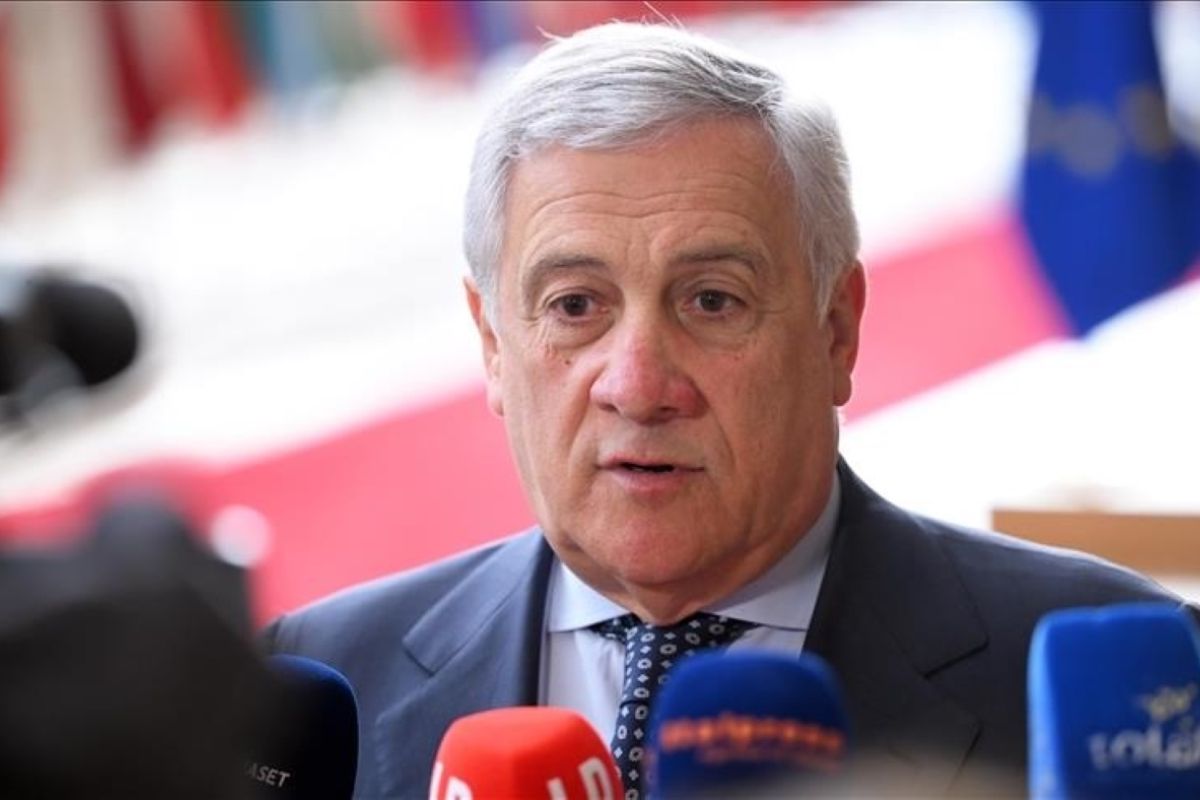 Italy urges continued dialogue on Strait of Hormuz