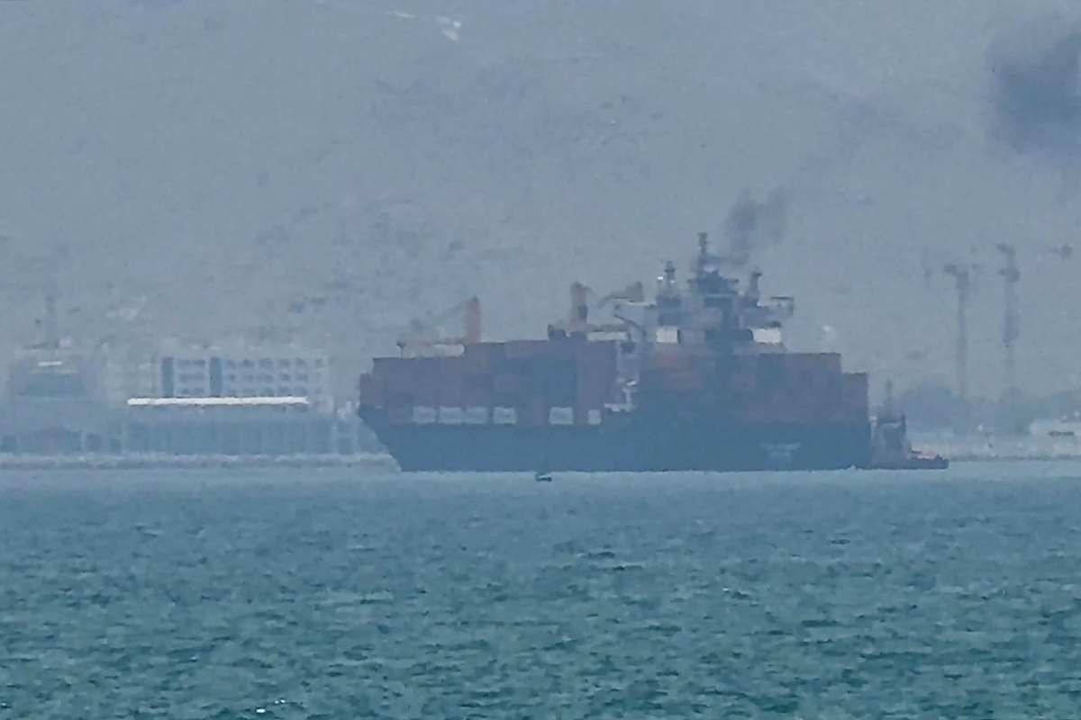 Iran Agrees Shipping Route in Strait of Hormuz with Oman, US Issues Stern Warning