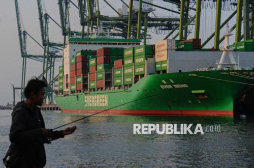 Sluggish Export Performance Needs Government Attention, Economist Notes
