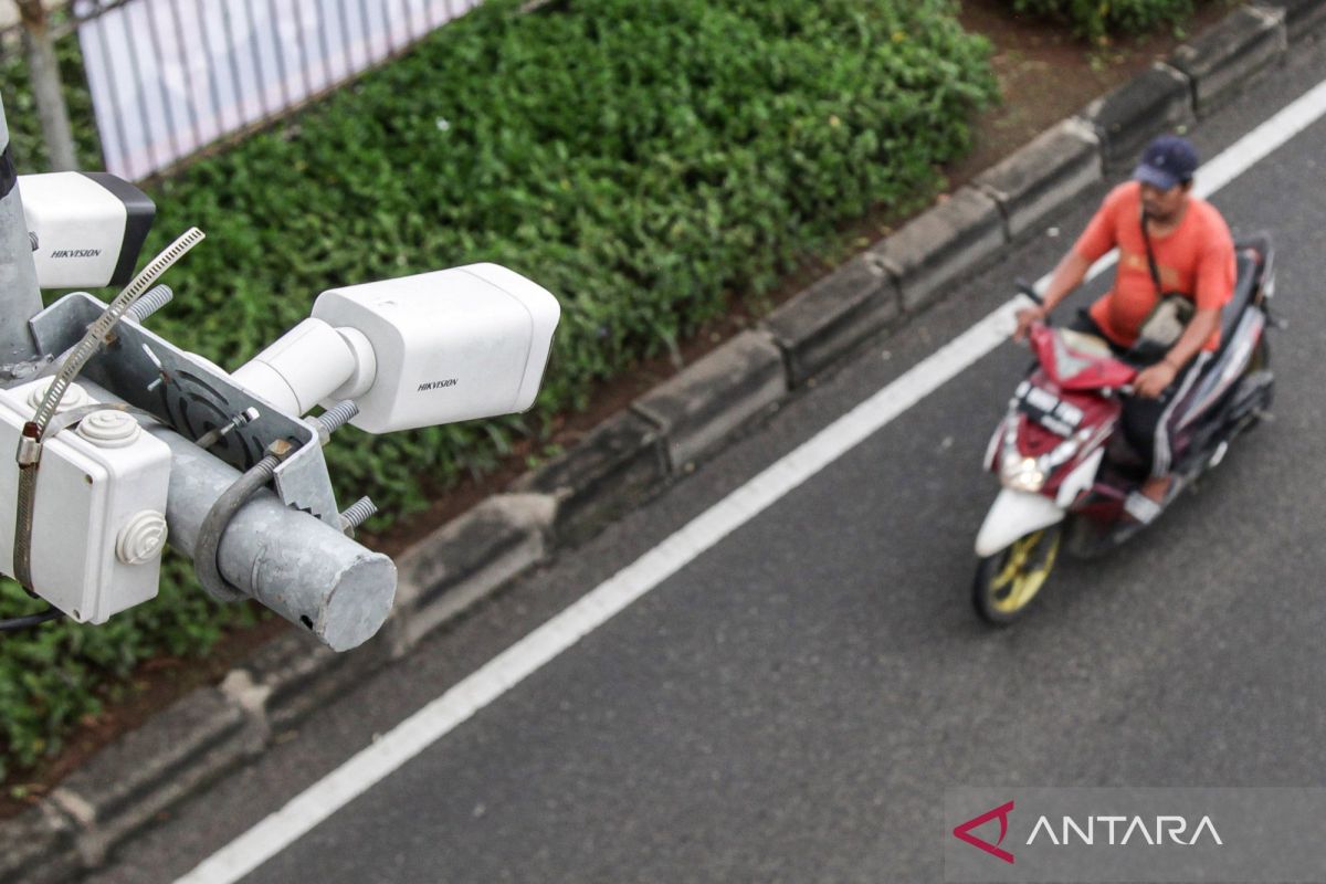 Facial recognition technology popular, Indonesia's poor population declines