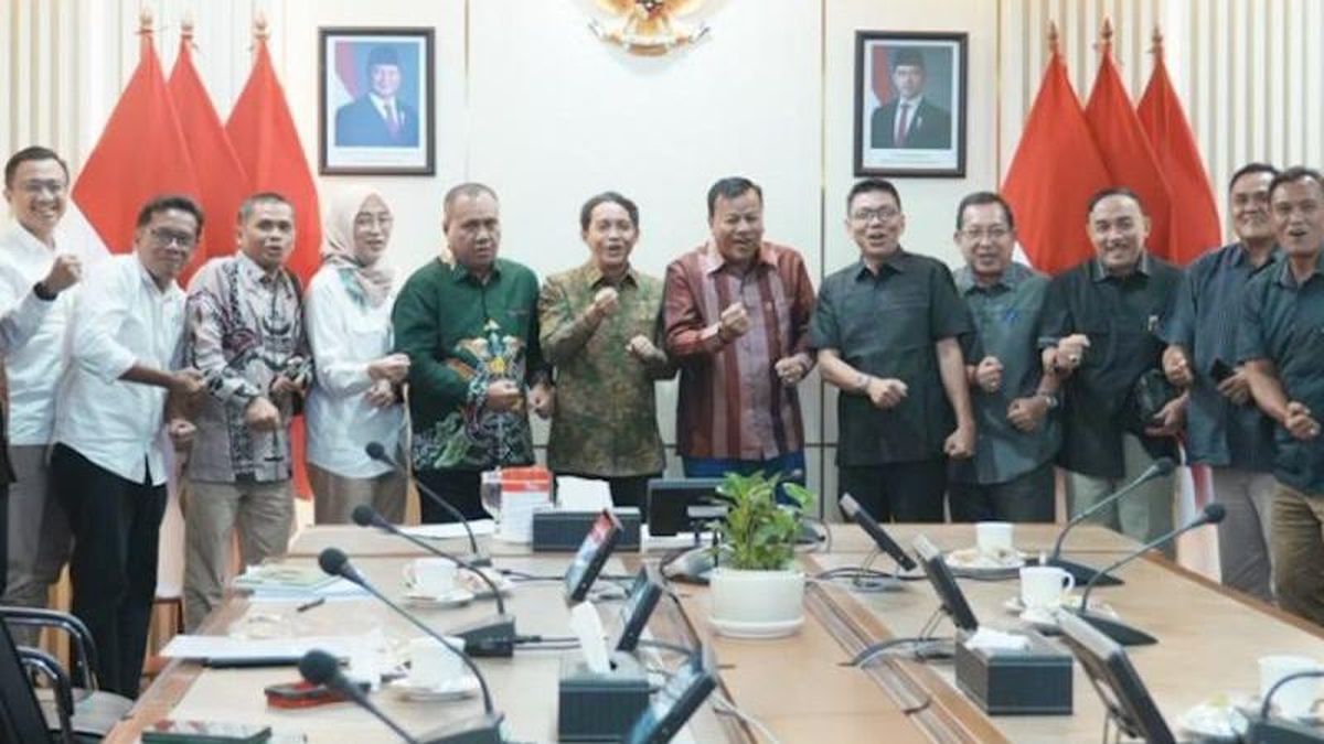 KPK Reveals Three Meetings Between Minister Raja Juli and Kuansing Regent