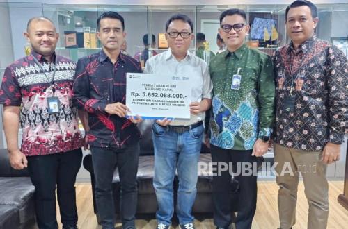 BRI Insurance Pays Rp 5.65 Billion Marine Hull Claim to Support Client's Business Recovery