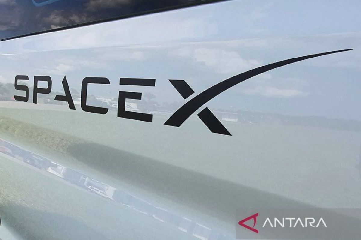 SpaceX plans to turn Starlink into a mobile operator in the US