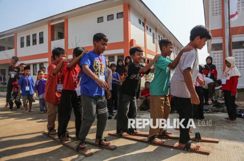 Central Java Launches 10 'People's Schools' to Break Poverty Chain