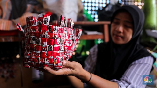 Why Sachet Packaging Is a Major Challenge for Indonesia's Sustainability