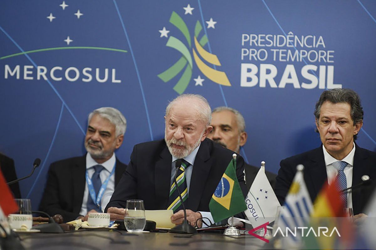 President Lula Condemns US Revocation of Brazilian Ambassador's Visa