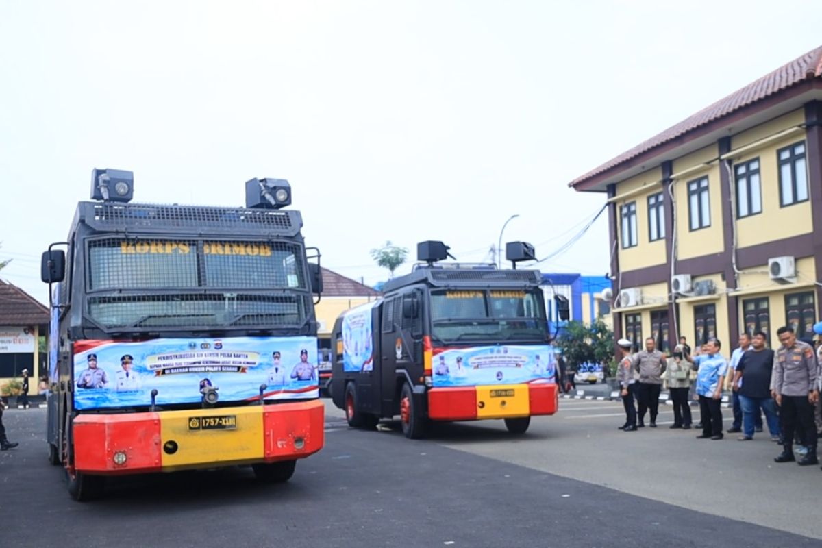 Banten Police Deploy Water Cannon to Tackle Drought-Induced Water Crisis