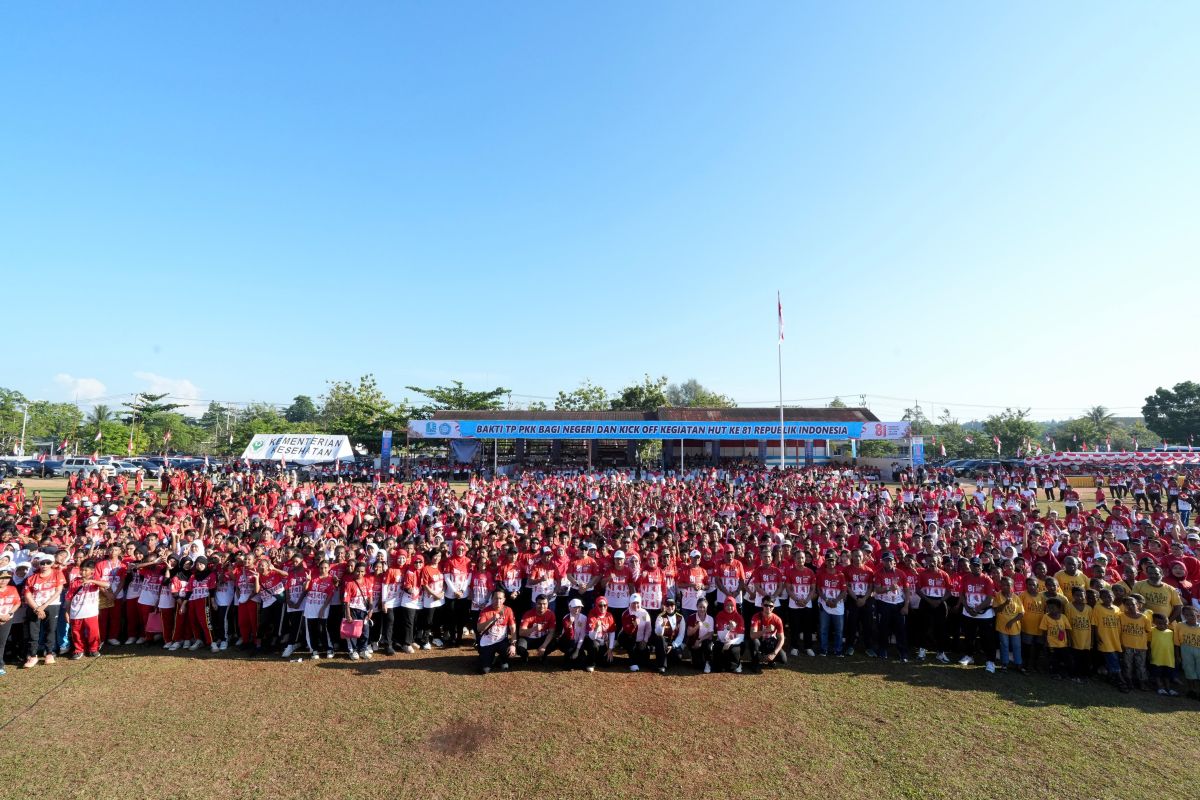 PKK Chairperson Invites Students to Love Indonesia Through Marine Tourism Potential