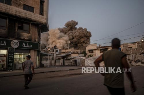 Israel Limits Gaza Strikes, Netanyahu Rejects US Roadmap Draft