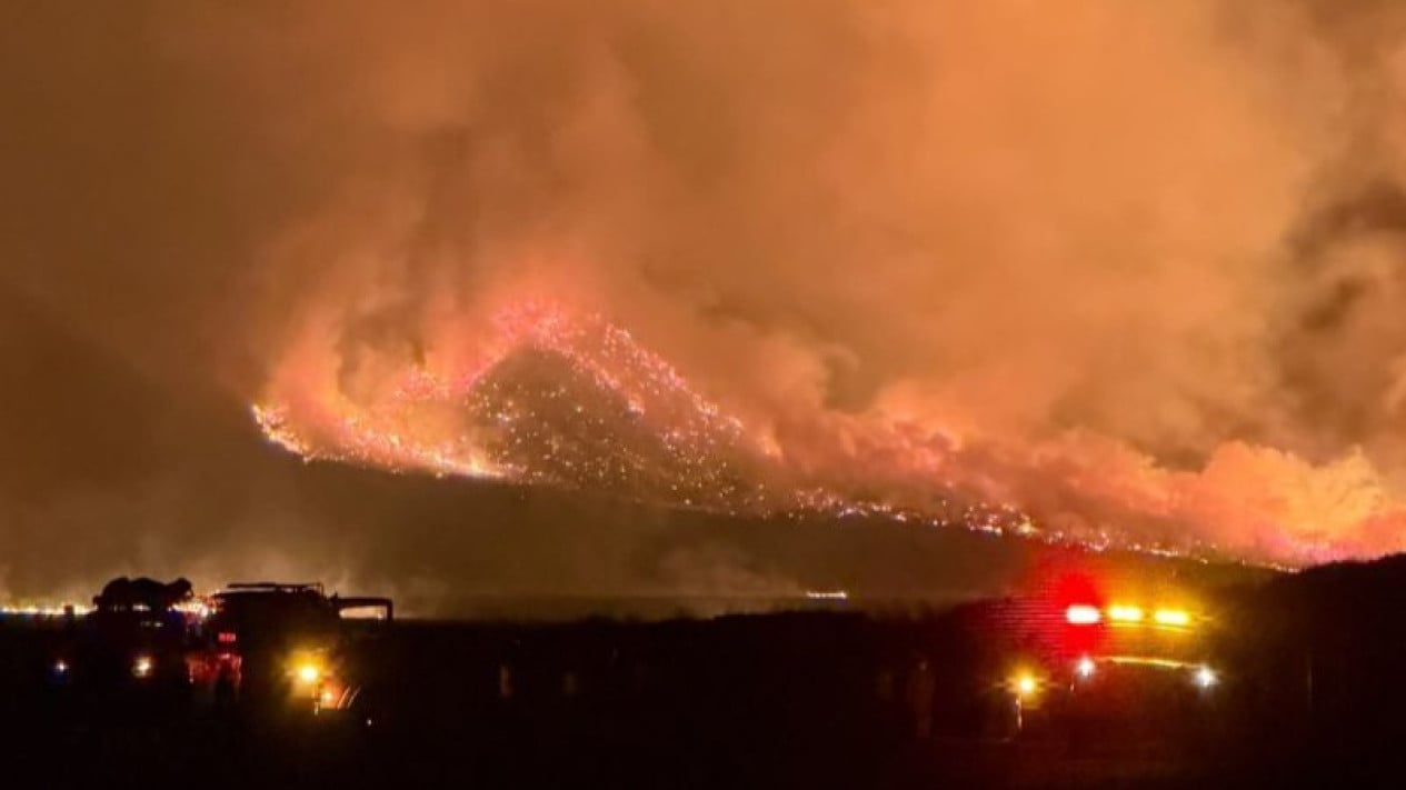 All Access to Mount Bromo Closed as Wildfire Spreads