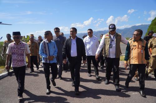 Following Student Complaints, Alor Residents Receive Rice Aid for July-September 2026