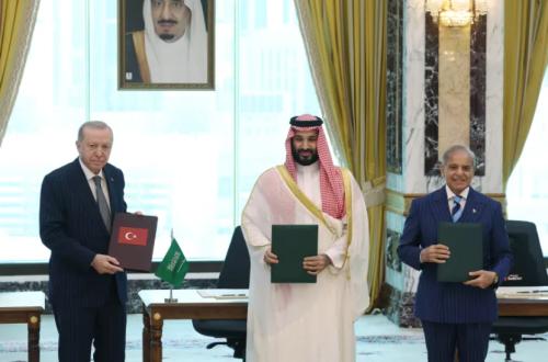 Turkey Says Egypt Could Join Makkah Defence Pact