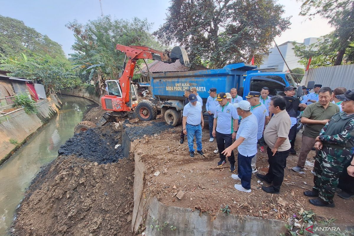 South Jakarta Administration Targets Completion of PHB Taman Alfa Indah Dredging by September