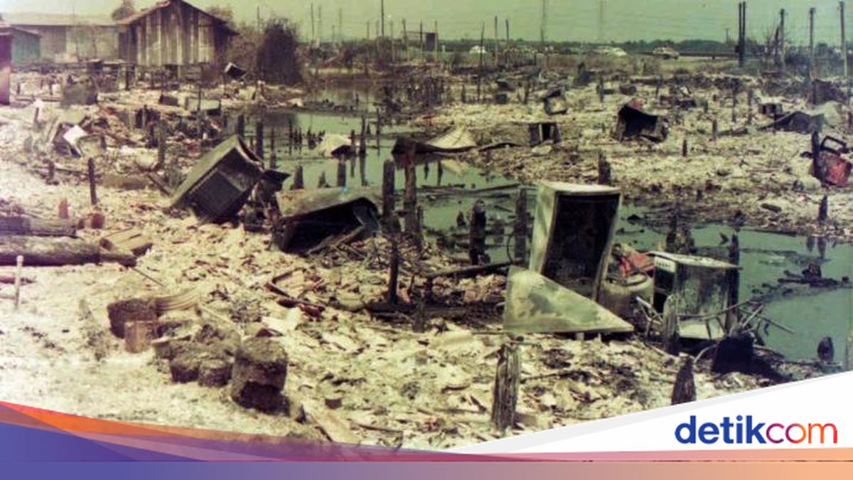 Massive Leak Nearly Destroys a City, Hundreds Killed