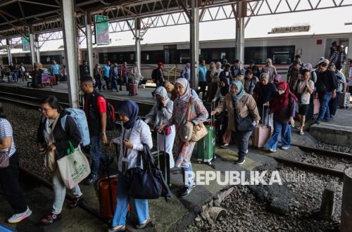 KAI Records 14,890 Items Left Behind by Passengers, Worth IDR 10.84 Billion