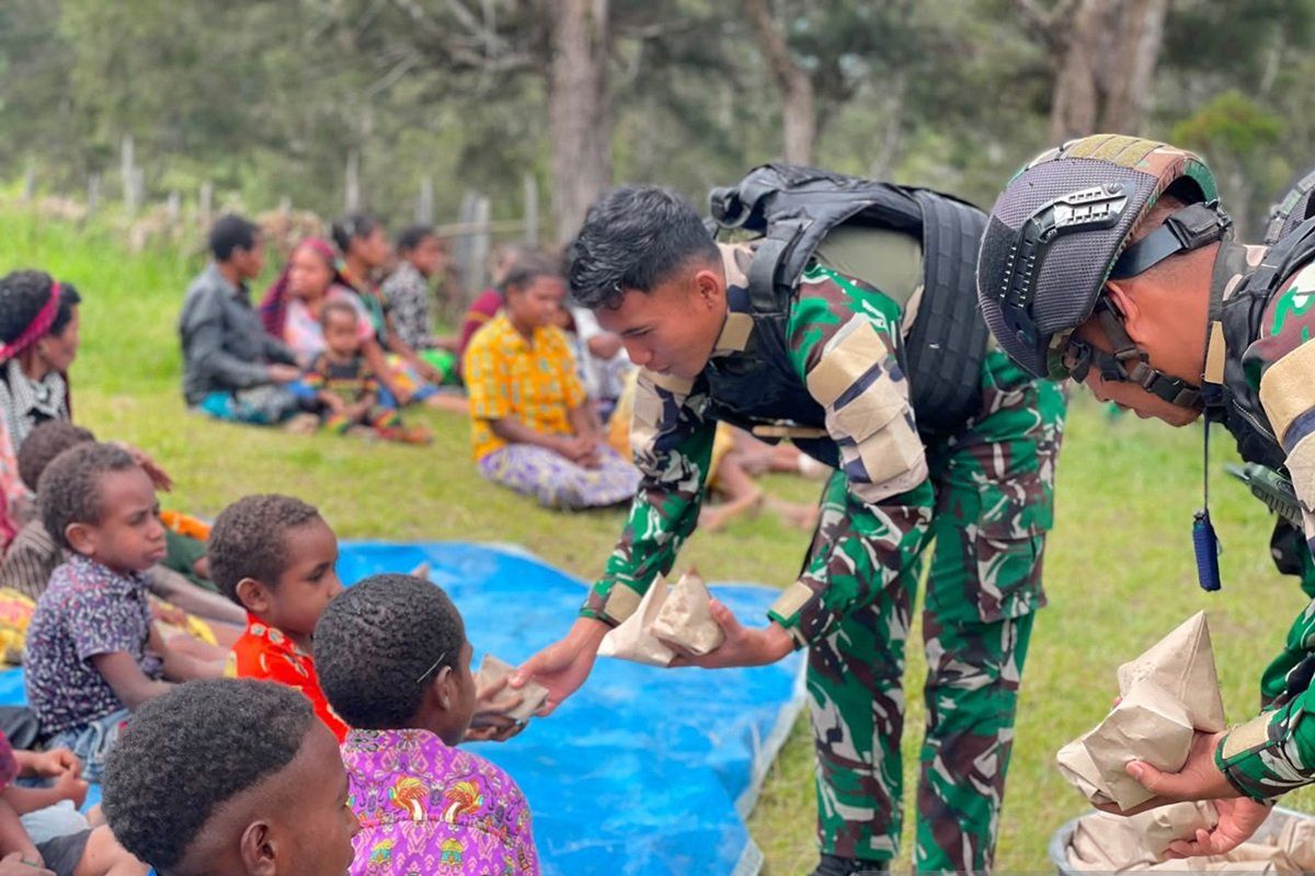Task Force Yonif 511/DY Holds 22nd Nutritious Meal Event in Lanny Jaya