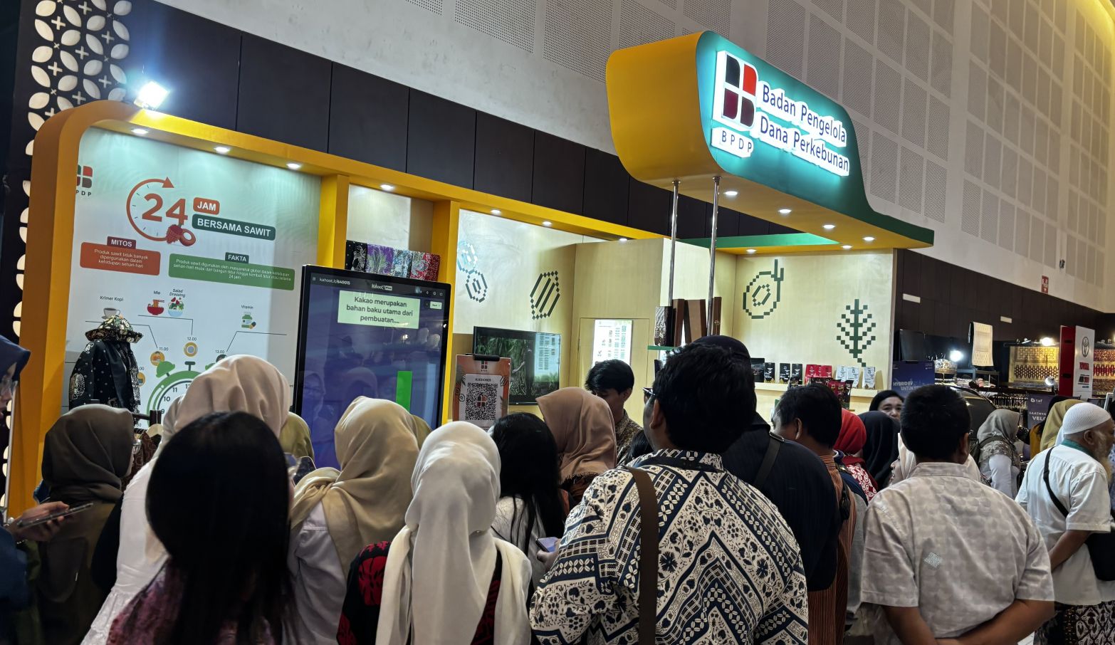 BPDP Showcases Flagship Programmes and Supports Plantation SMEs at Surabaya Great Expo