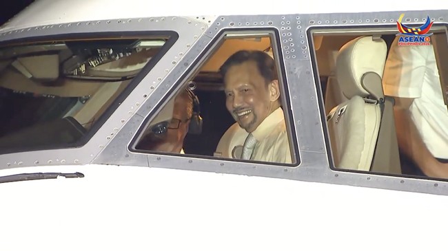 Brunei Sultan Abruptly Strips Daughter-in-Law of Royal Title