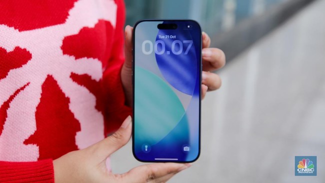 Apple Tests Chinese-Made Chips for New iPhones Amid Worsening Supply Crisis