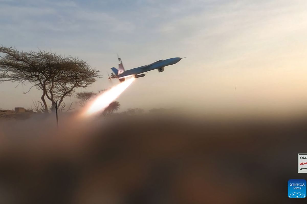 Houthis Claim Missile and Drone Attack on Saudi-Backed Forces