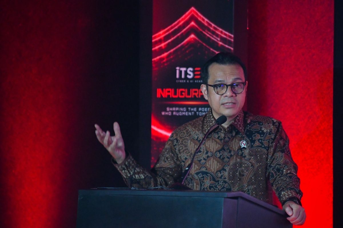 Nezar Highlights Cyber Threats from Quantum Computing