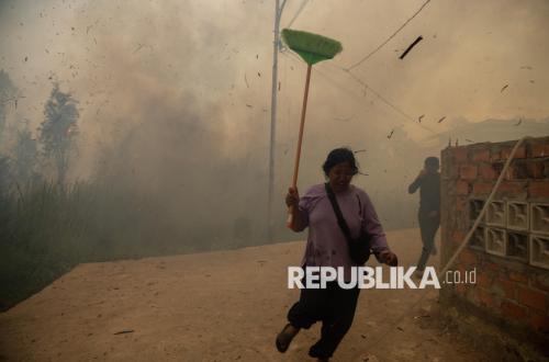 Forest and Land Fires Spread Across Indonesia as Cloud Seeding Operations Remain on Hold