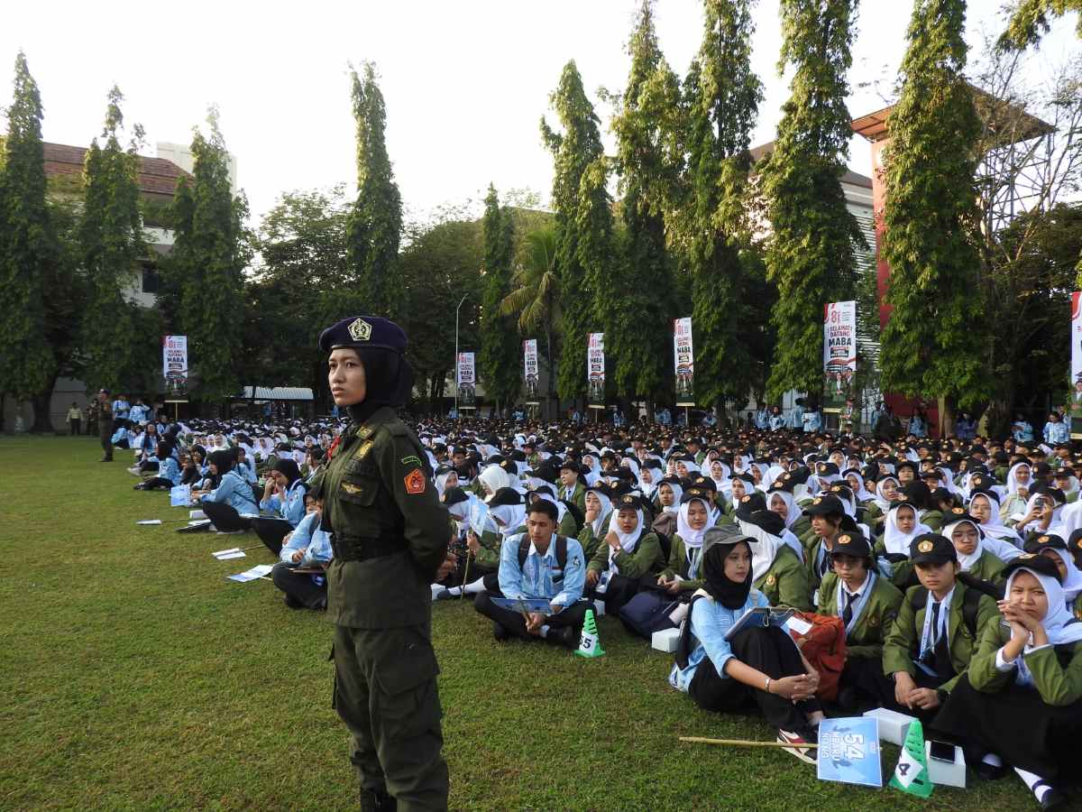 Students Must Have Social Awareness and Strong Character, Says Minister
