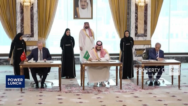Turkey, Saudi Arabia, and Pakistan Forge 'Islamic NATO' Defence Pact