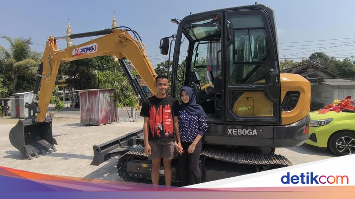 Viral Wedding in Central Java Features Excavator and Cars Worth Rp 2 Billion as Dowry