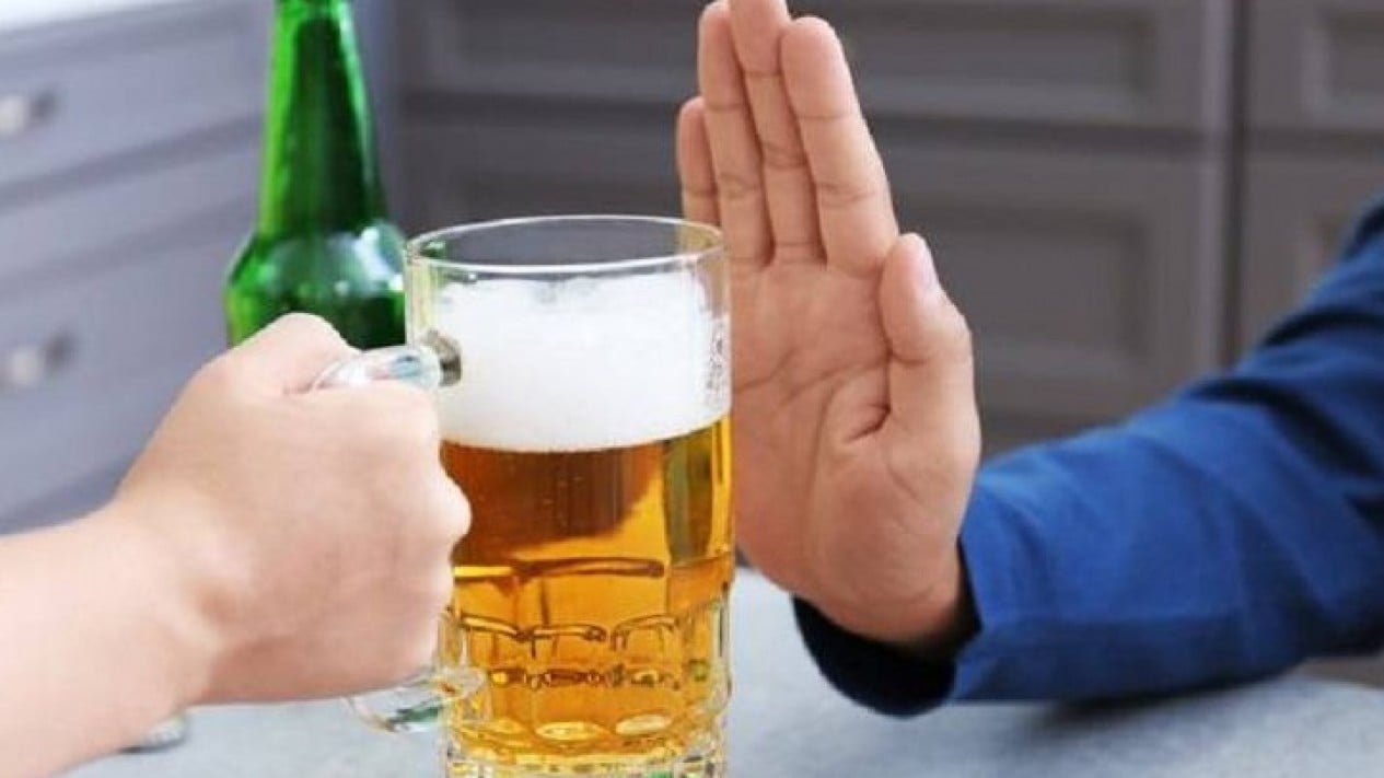 Viral Qur'an Memorisation Challenge for Alcohol Prize: MC Clarifies and Apologises