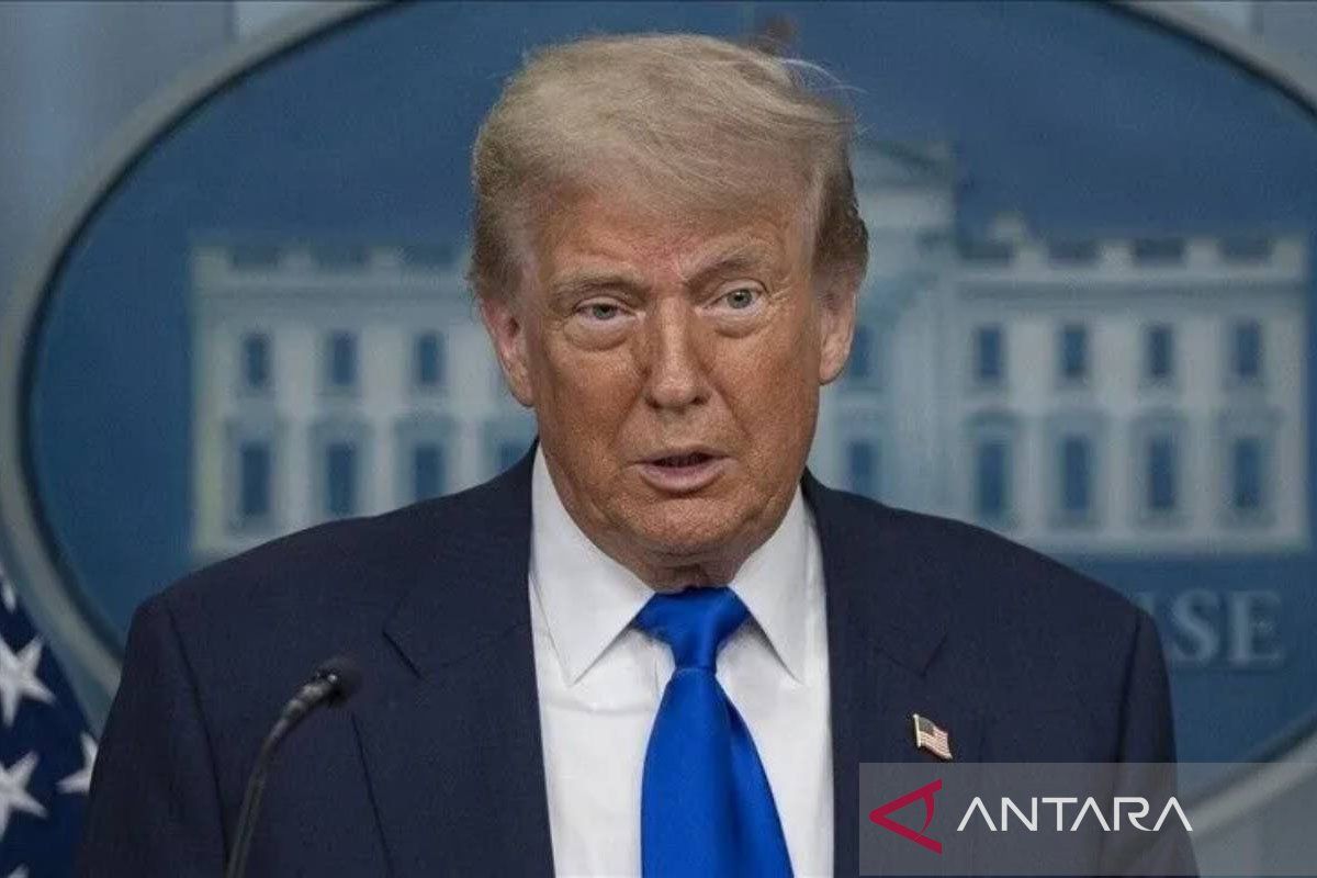 Trump Demands Iran Pay Compensation for 50 Years of 'Atrocities'