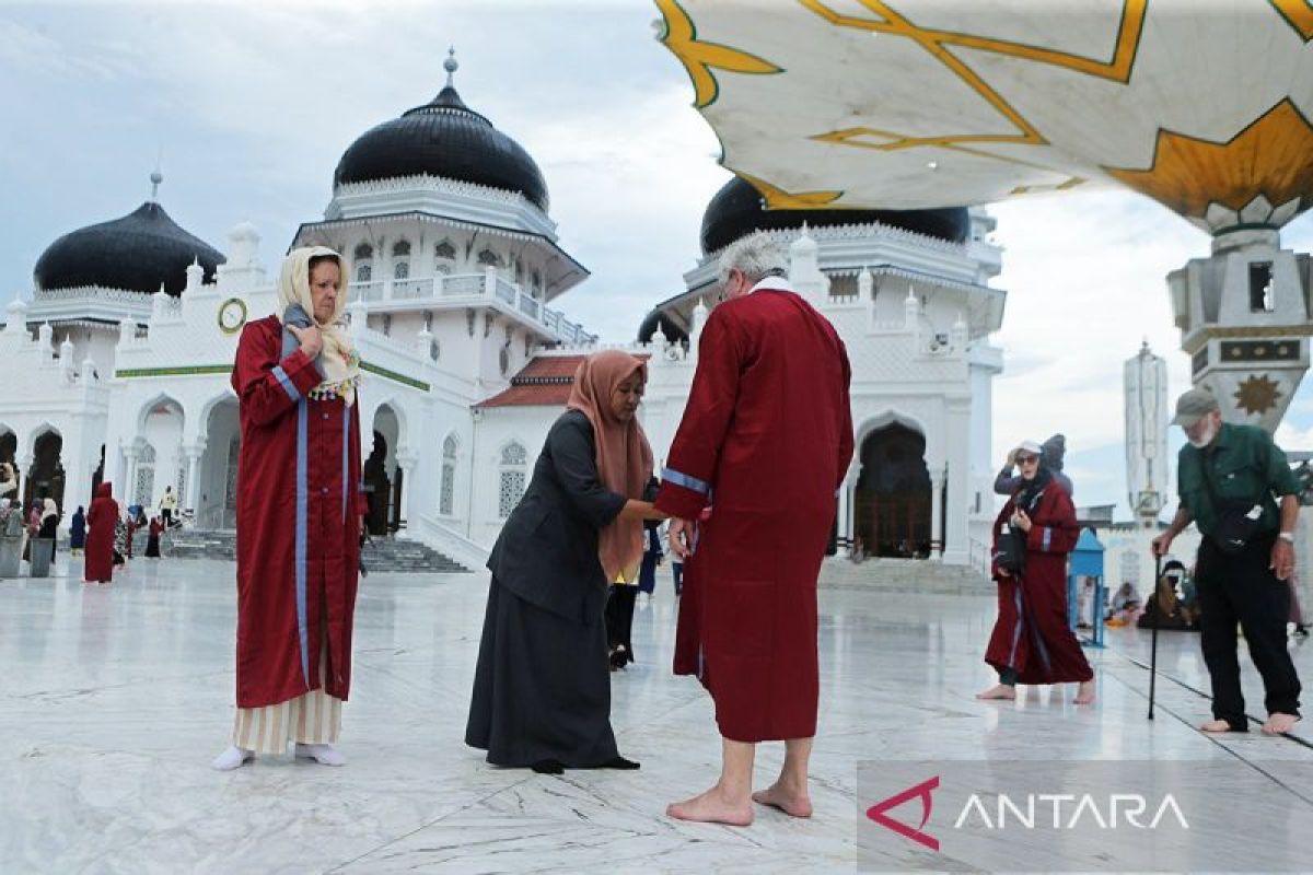 Ministry of Tourism and Bank Indonesia Conduct Training to Strengthen Muslim-Friendly Tourism