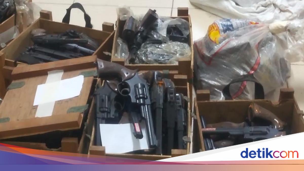 Police Clarify Room Where Weapons Found in South Jakarta School Is a Basement, Not a Bunker