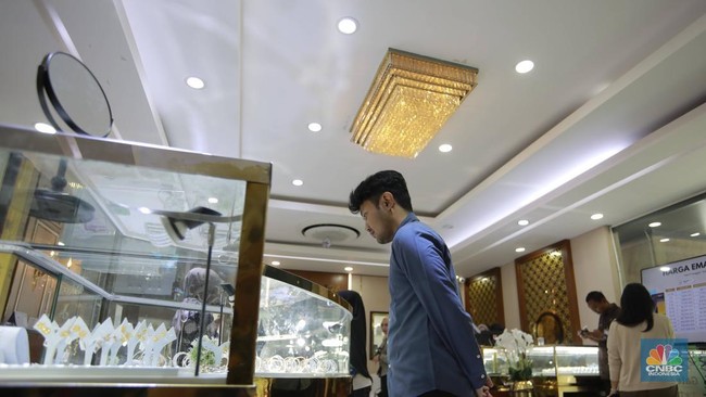 Gold Prices at Galeri 24, UBS, Antam, and Antam Retro Surge Today
