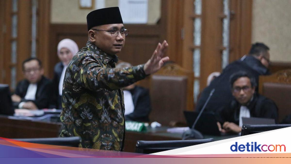 Prosecutors: Yaqut's Hajj Quota Decree Backdated to Limit Pilgrims' Payment Time