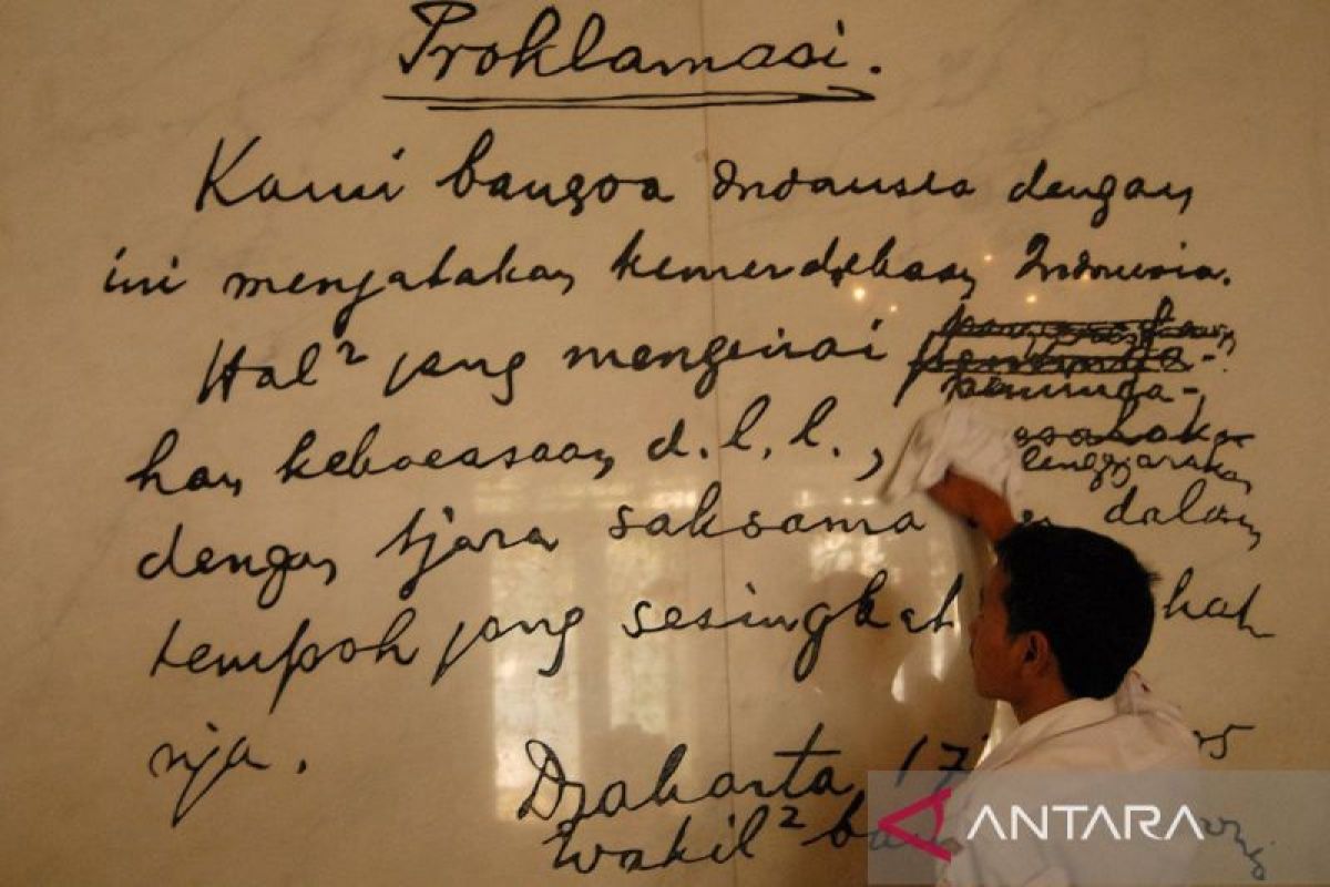 Who Were the Figures Behind the Formulation of the Proclamation Text? Here is the List