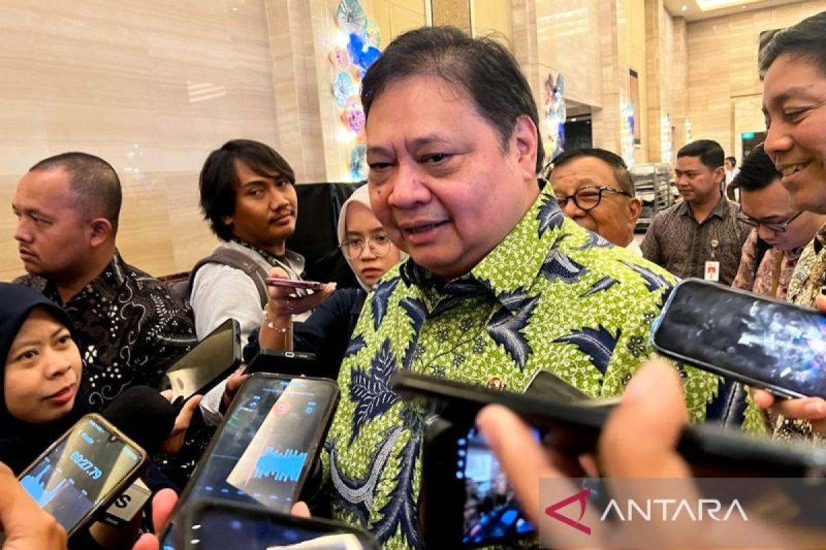 Airlangga Urges MSMEs to Boost Production and Retain Markets