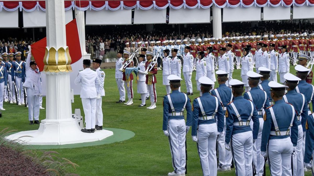 Roads Around Presidential Palace Begin to Close for Independence Day Preparations