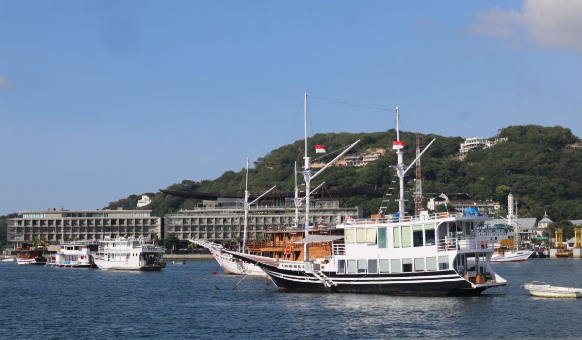 KSOP Labuan Bajo Sanctions Grand Maoloekoe Captain for Violating Sailing Ban