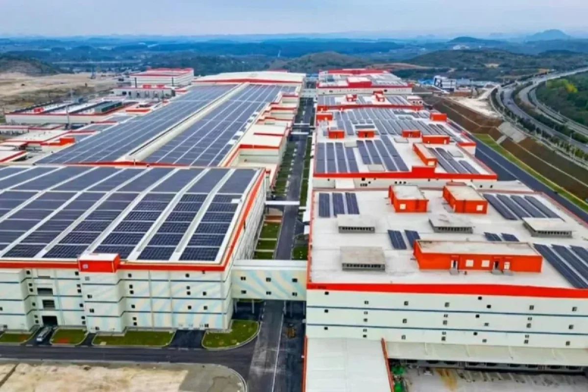 CATL and BYD Race to Develop Solid-State Batteries by 2027