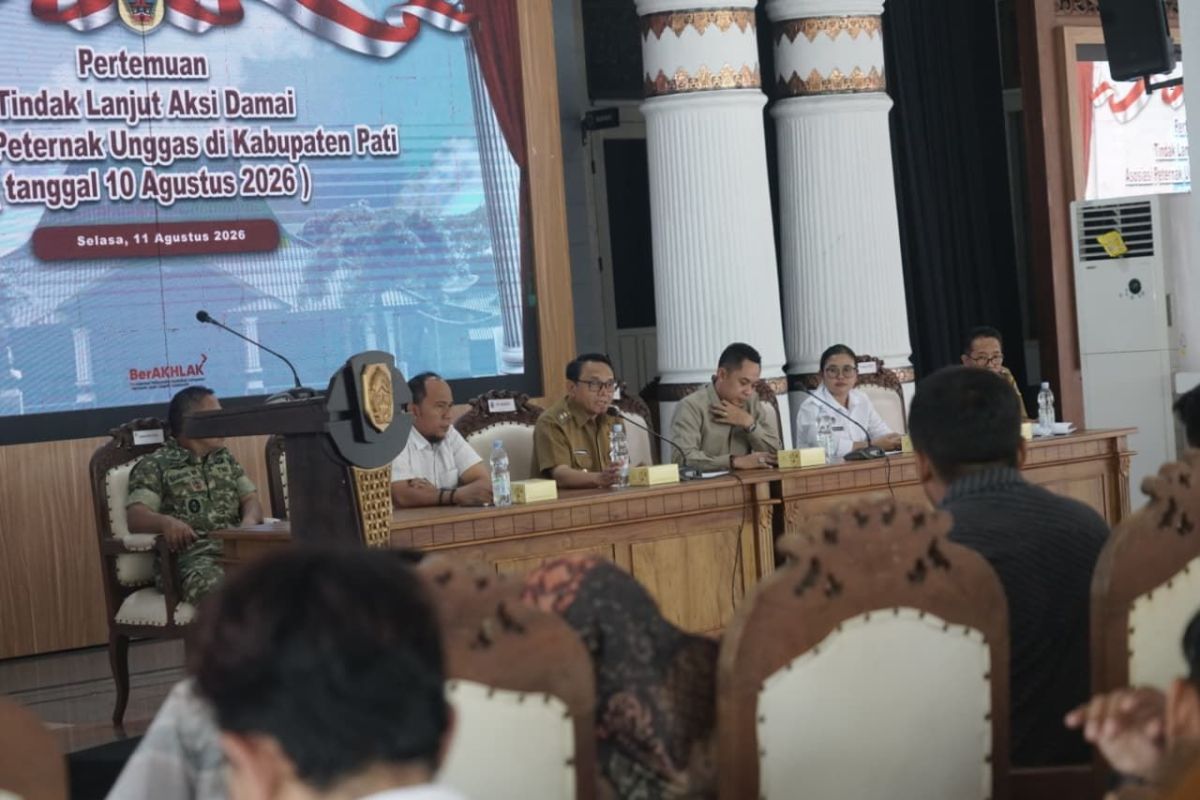Pati Regent: Local Farmers' Eggs Prioritised for Free Nutritious Meal Programme