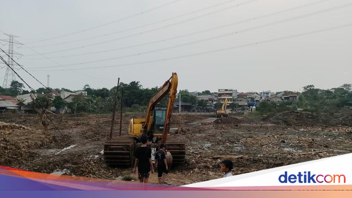 Floods Recede in Depok's Bulak Barat After River Normalisation, New Bridge Planned