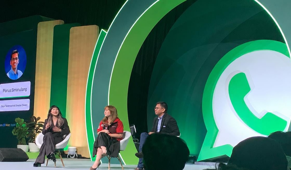 Generative AI Begins Entering Business Conversations on WhatsApp